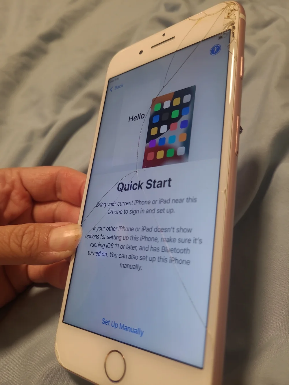 Apple iPhone 7 Plus 32 GB A1661 Rose Gold Unlocked CRACKED Screen But Works